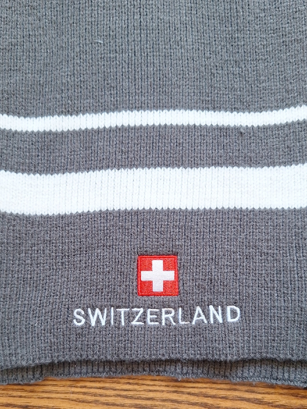Switzerland Knit Scarf with Swiss Flag - Picture 2 of 4